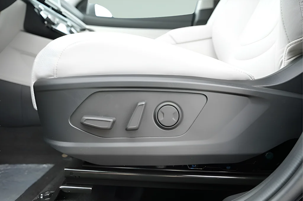 Used 2026 Black Hyundai SEL image 54