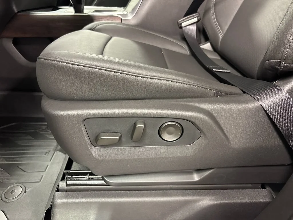 2026 GMC Sierra 1500 SLT - Photo 23