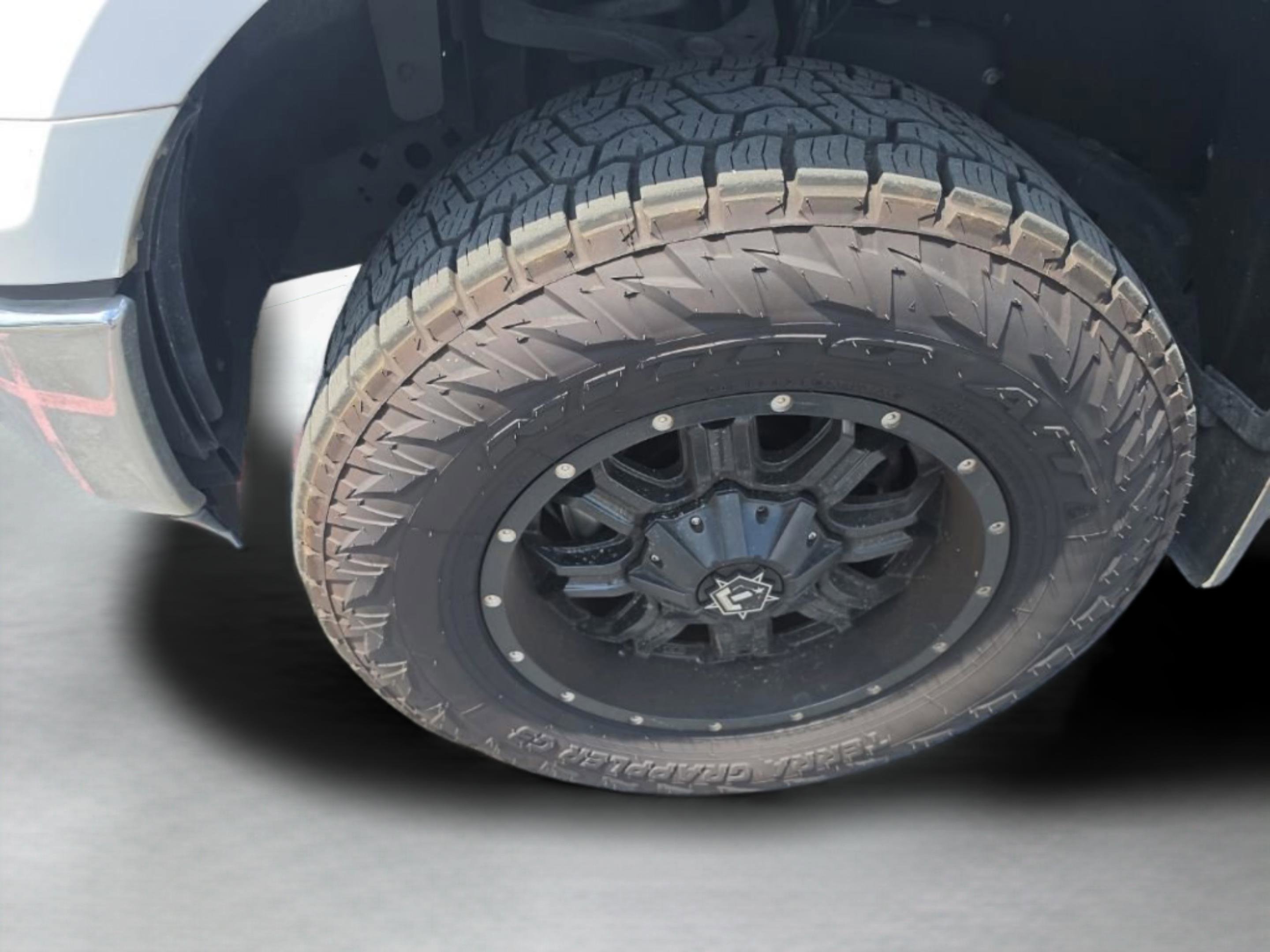 Used 2018 White Ford XLT image 30