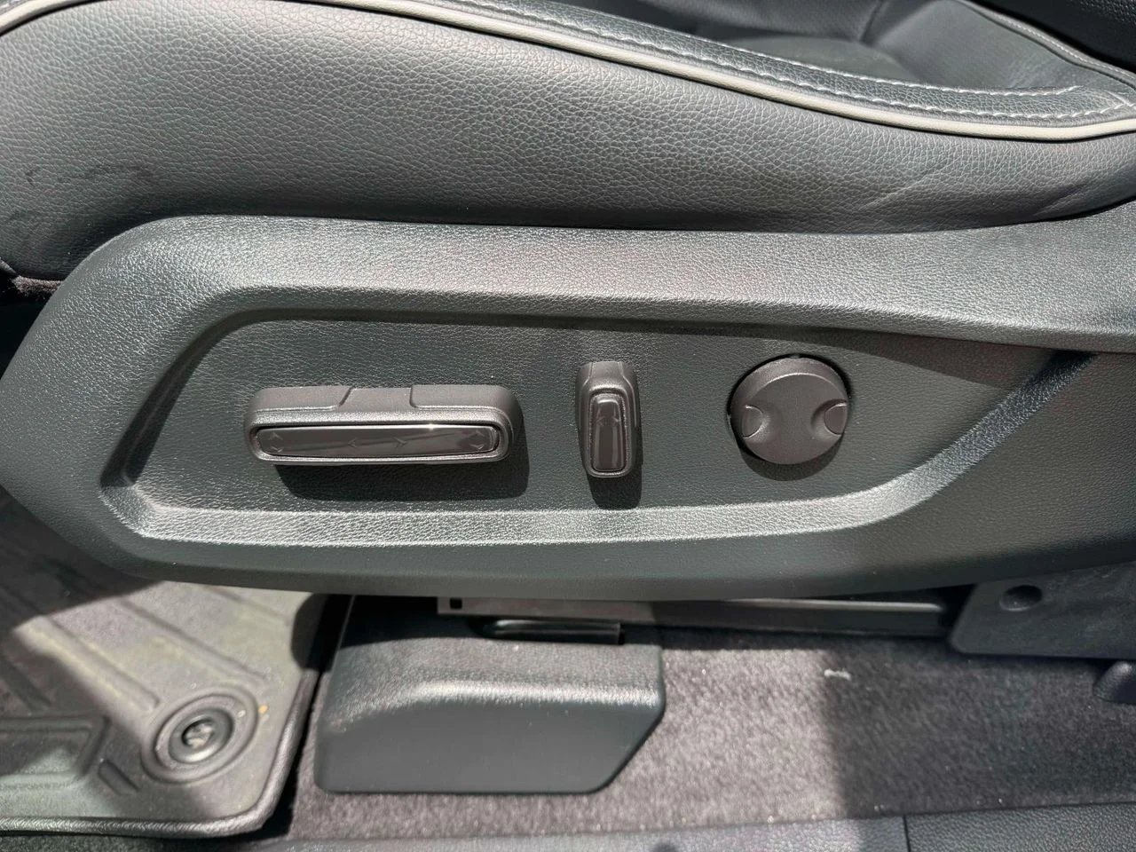 2023 Honda Pilot Elite - Photo 19