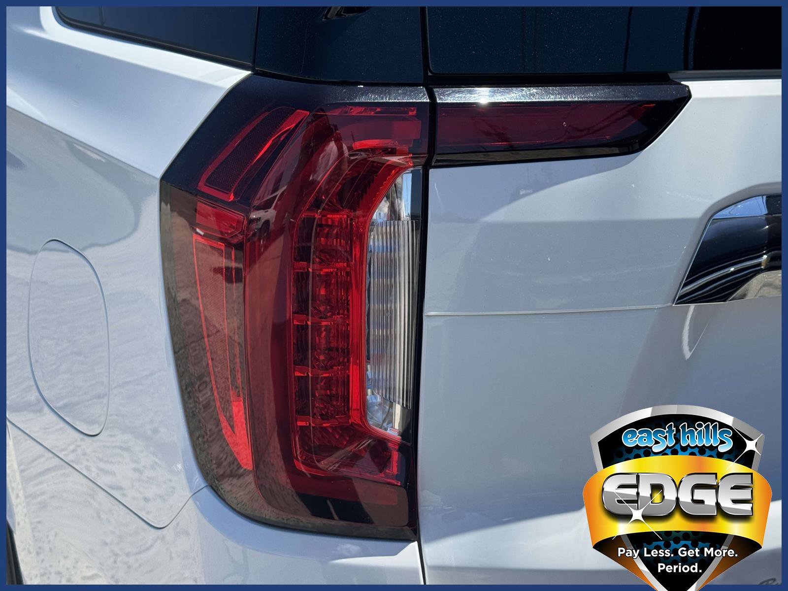 2023 GMC Yukon SLT - Photo 8