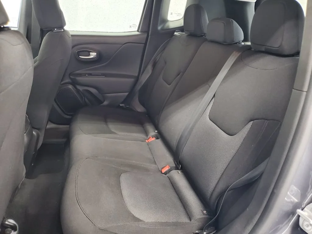 2023 Jeep Renegade Latitude - Photo 25
