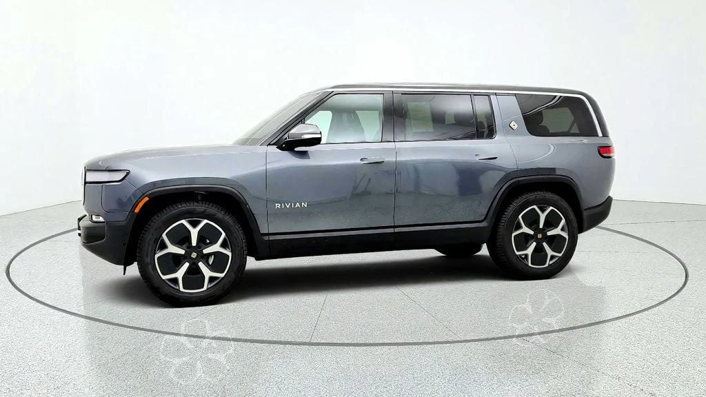 Used 2024 El Cap Granite Rivian Adventure Dual-Motor Large Pack image 8