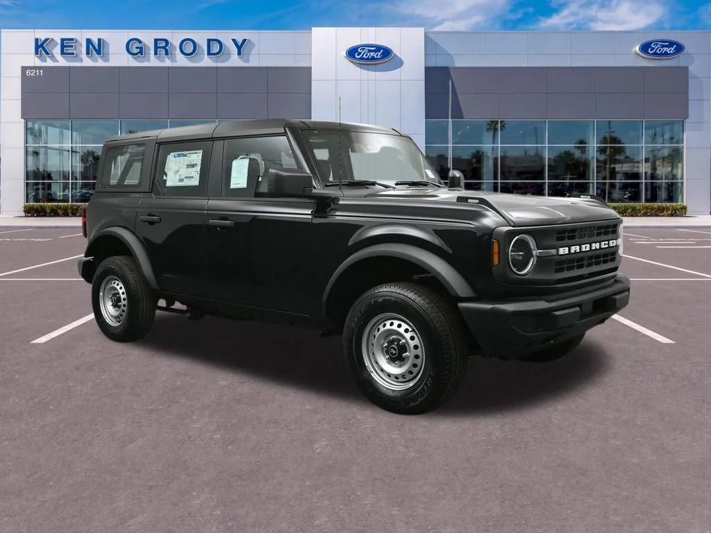 2026 Ford Bronco Base 4x4's photo