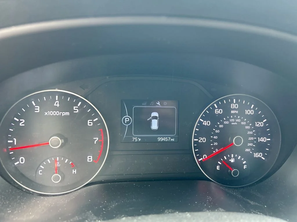 Used 2017 Silver Kia LX image 14