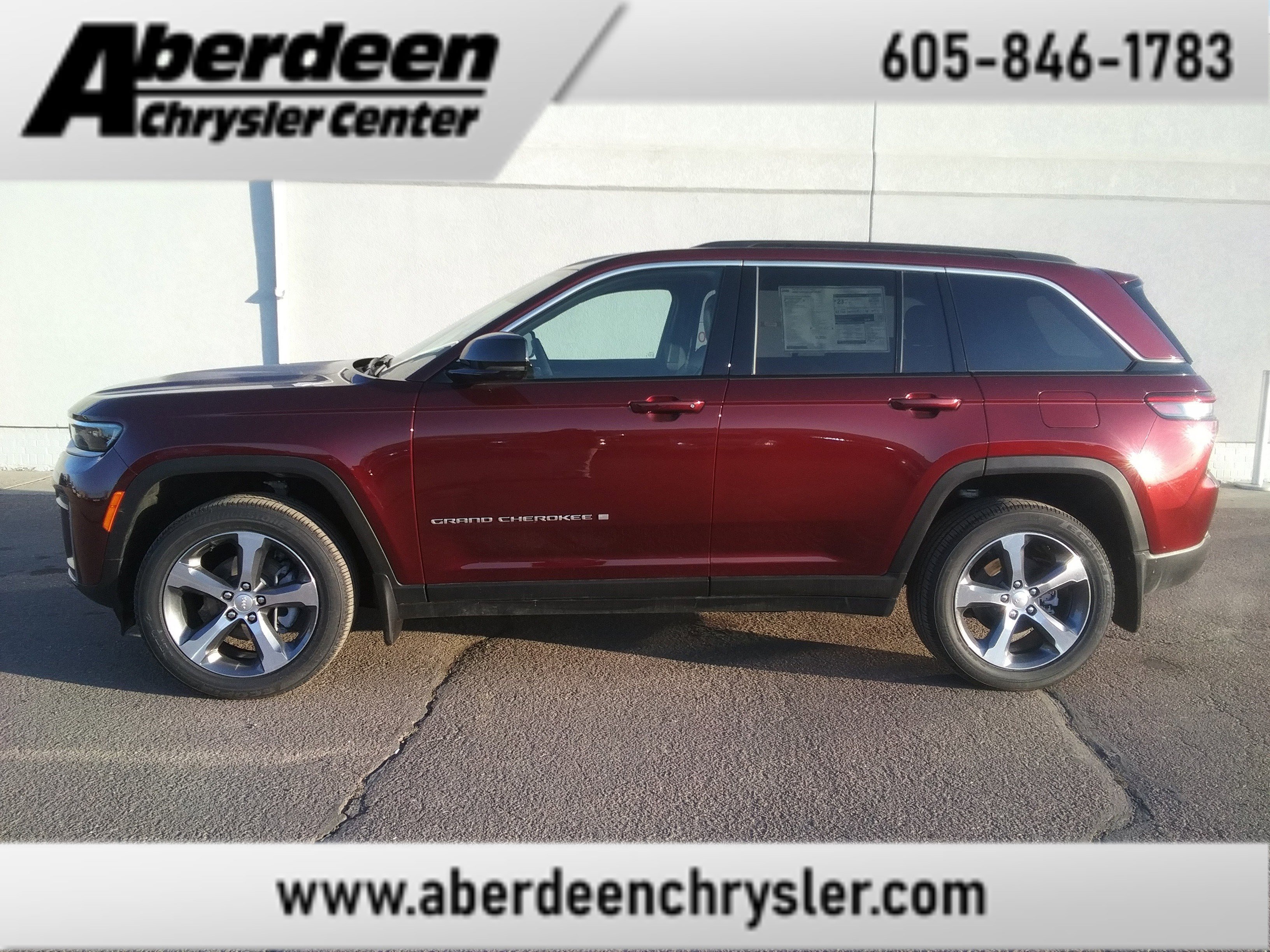New 2026 Velvet Red Pearl-Coat Exterior Paint Jeep Limited image 1