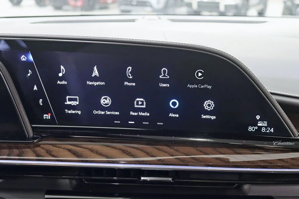 Used 2023 White Cadillac Sport Platinum image 22