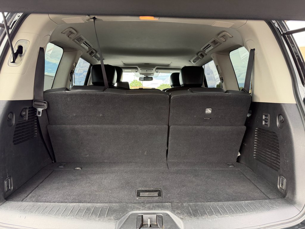 Used 2019 Super Black Nissan SL image 33
