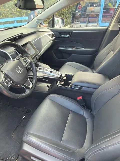 Used 2020 Black Metallic Honda Touring image 5