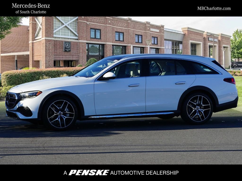 2026 Mercedes-Benz E-Class E450 4MATIC All-Terrain's photo