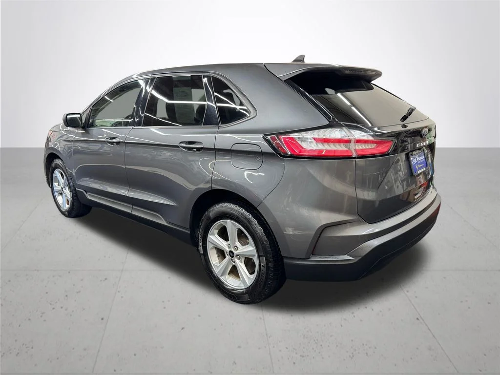 Used 2024 Gray Ford SE image 4