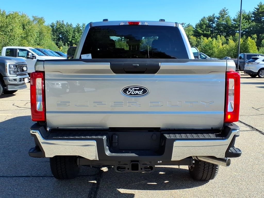 New 2027 Iconic Silver Metallic Ford F-350® XLT image 6