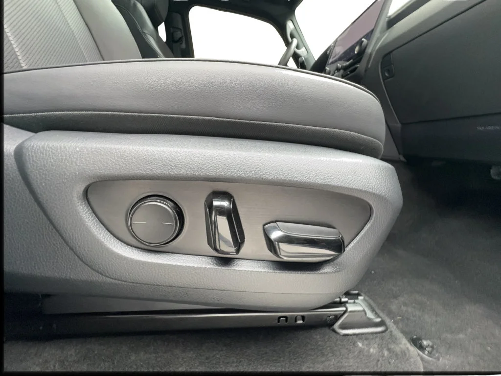 Used 2024 Silver Lexus 550 Premium+ image 36