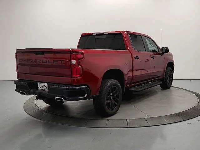 Used 2025 Red Chevrolet LT Trail Boss image 8