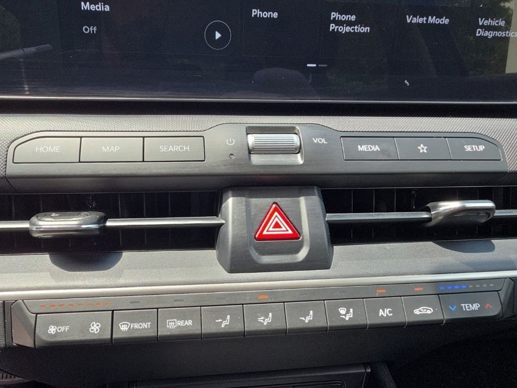 2025 Kia K4 LXS - Photo 25