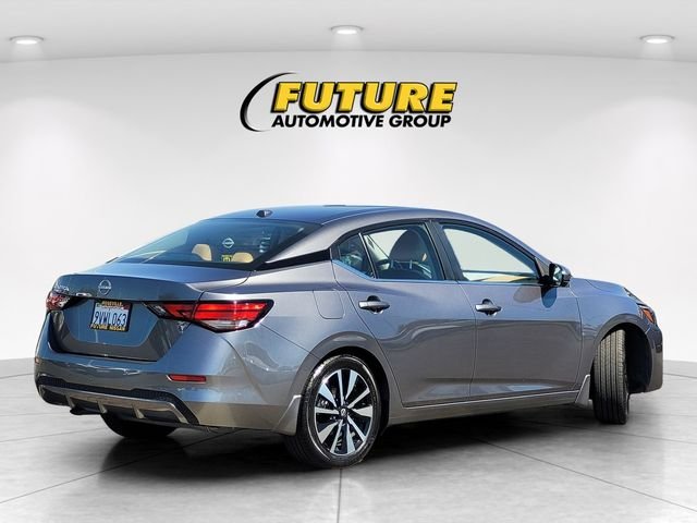 Used 2025 Gray Nissan SV image 4