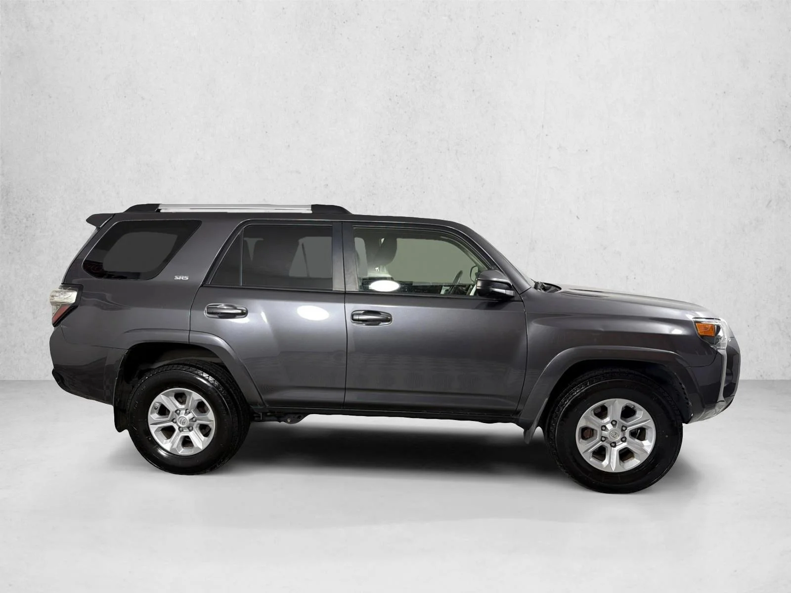 Used 2020 Silver Toyota SR5 image 3