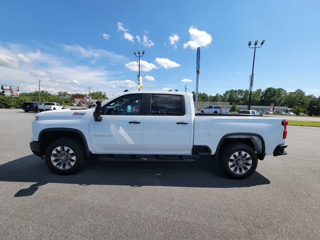 New 2026 Summit White Chevrolet Custom image 2