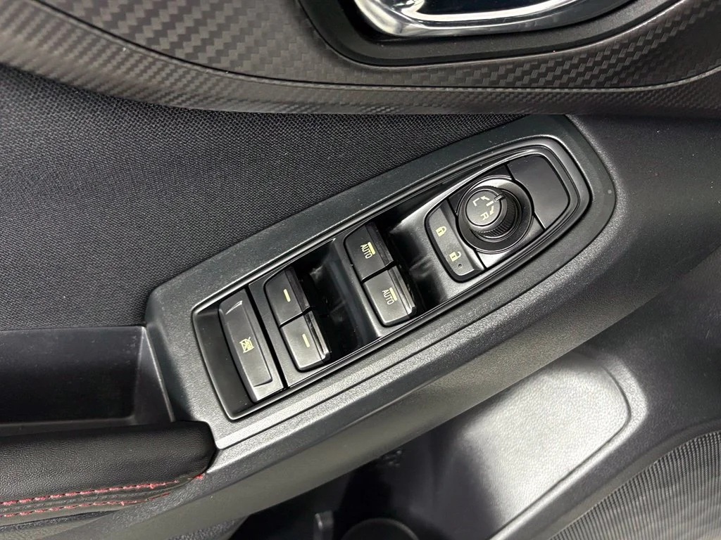 Used 2019 White Subaru 2.0i Sport image 17