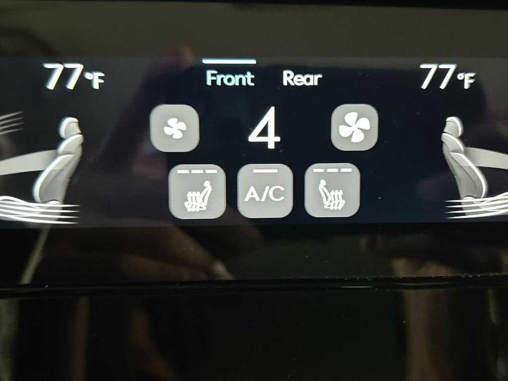 2026 GENESIS GV70 Standard - Photo 34