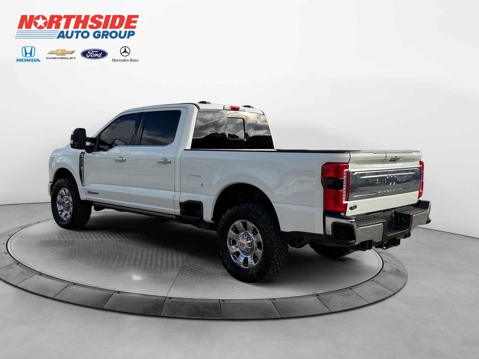 Certified Used 2024 Star White Ford King Ranch image 5