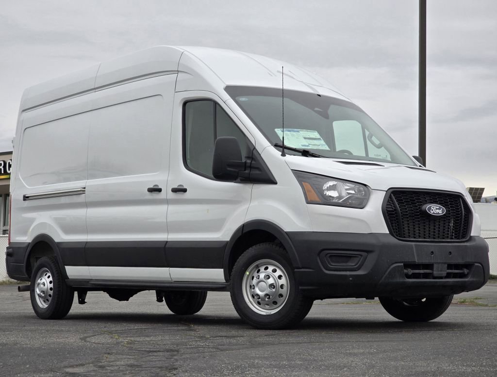 New 2026 Oxford White Ford Base image 2