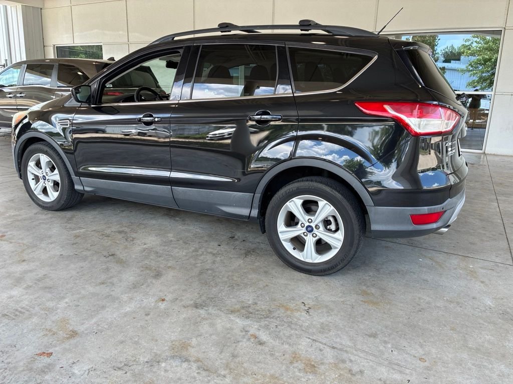 Used 2014 Black Ford SE image 2