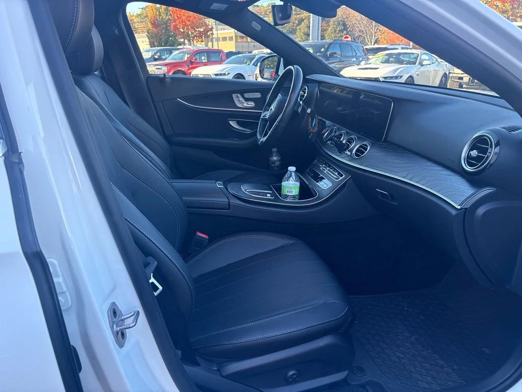Used 2023  Mercedes-Benz E 350 image 19