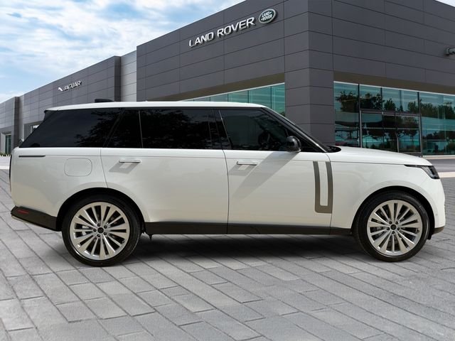 New 2026 Fuji White Land Rover SE image 6
