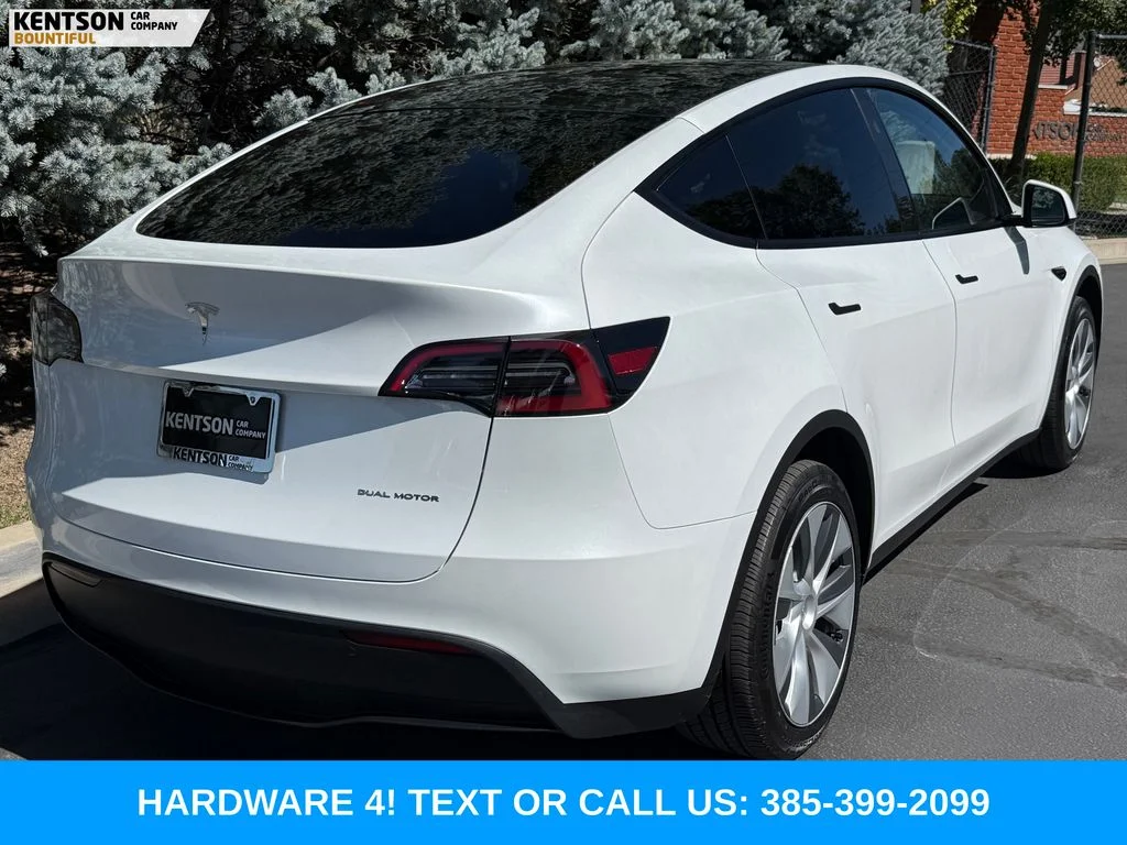 Used 2023 White Tesla Long Range image 8