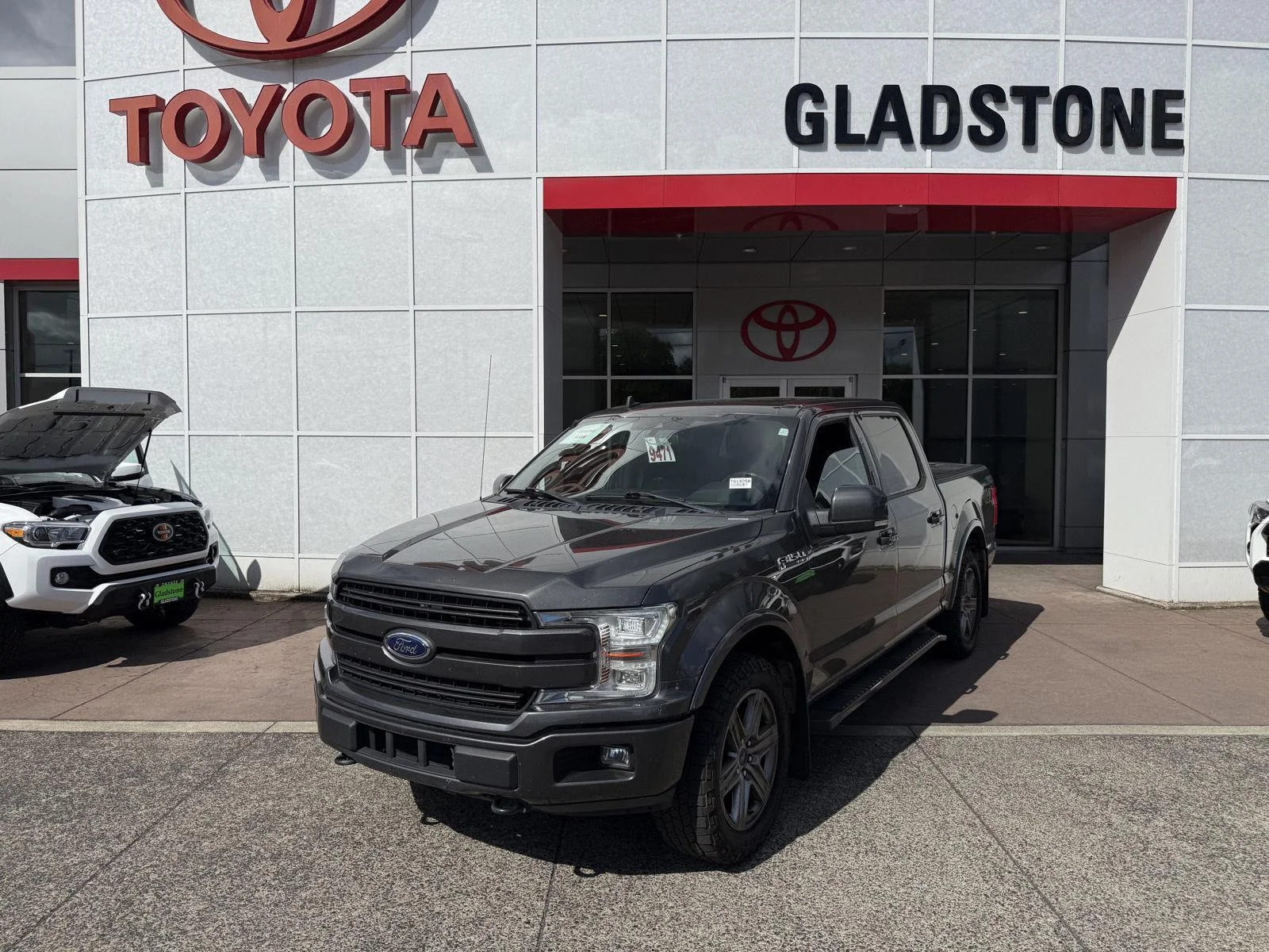2019 Ford F-150 Lariat 4x4 SuperCrew 5-1/2 Box's photo