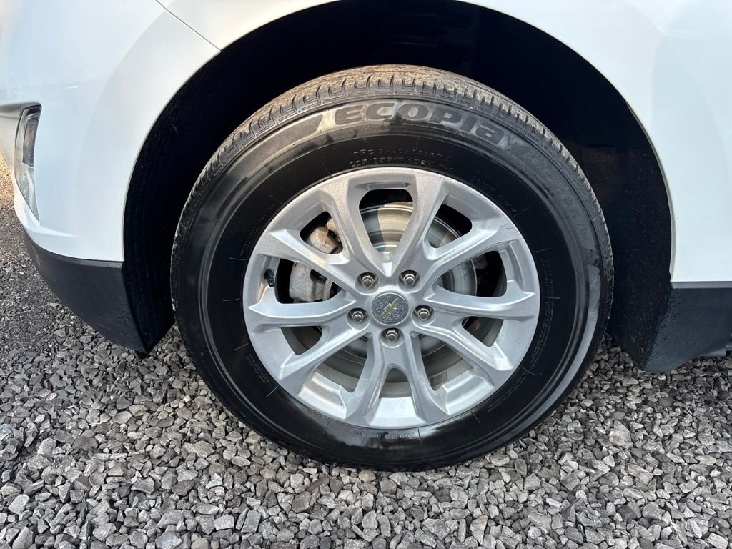 Used 2021 White Chevrolet LS image 11