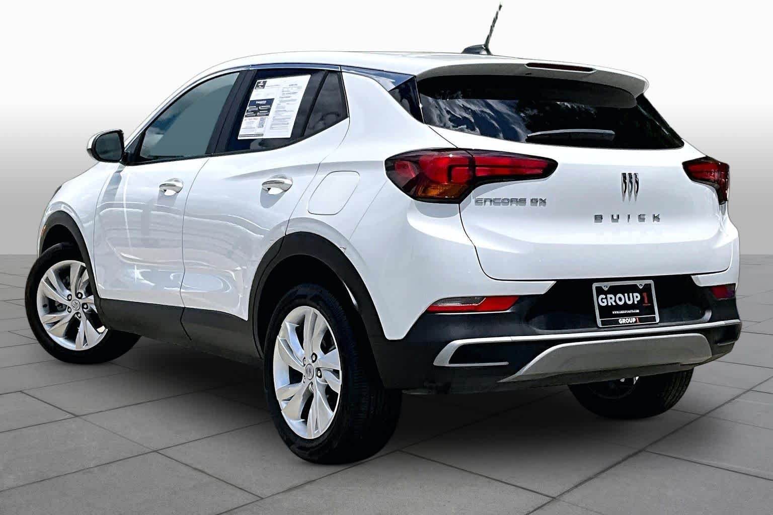 Used 2024 Summit White Buick Preferred image 11