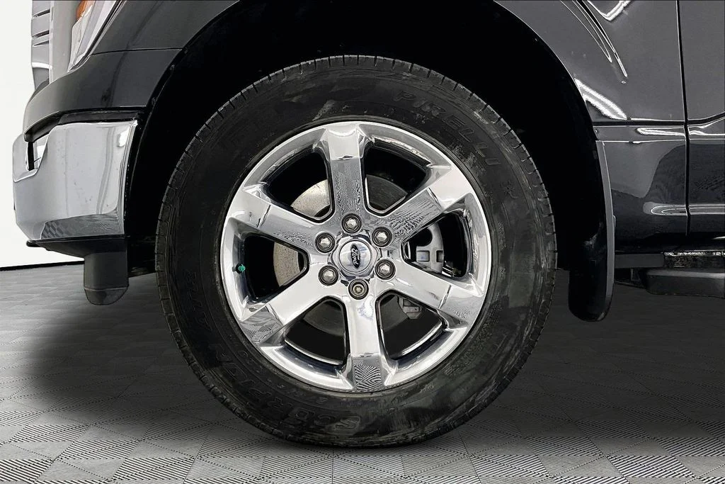 Certified Used 2023 Black Metallic Ford XLT image 9