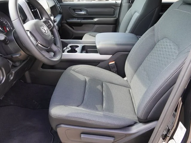 New 2026 Diamond Black Crystal Pearl-Coat Exterior Paint RAM Express image 25