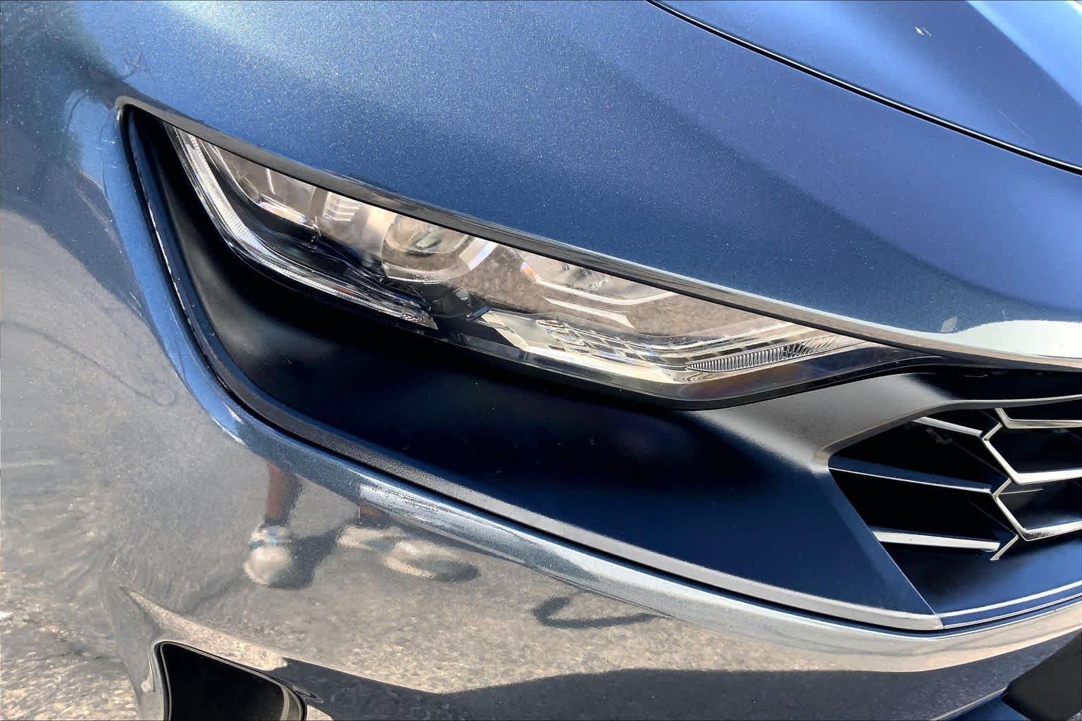 Used 2019 Shadow Gray Metallic Chevrolet 1LT image 24