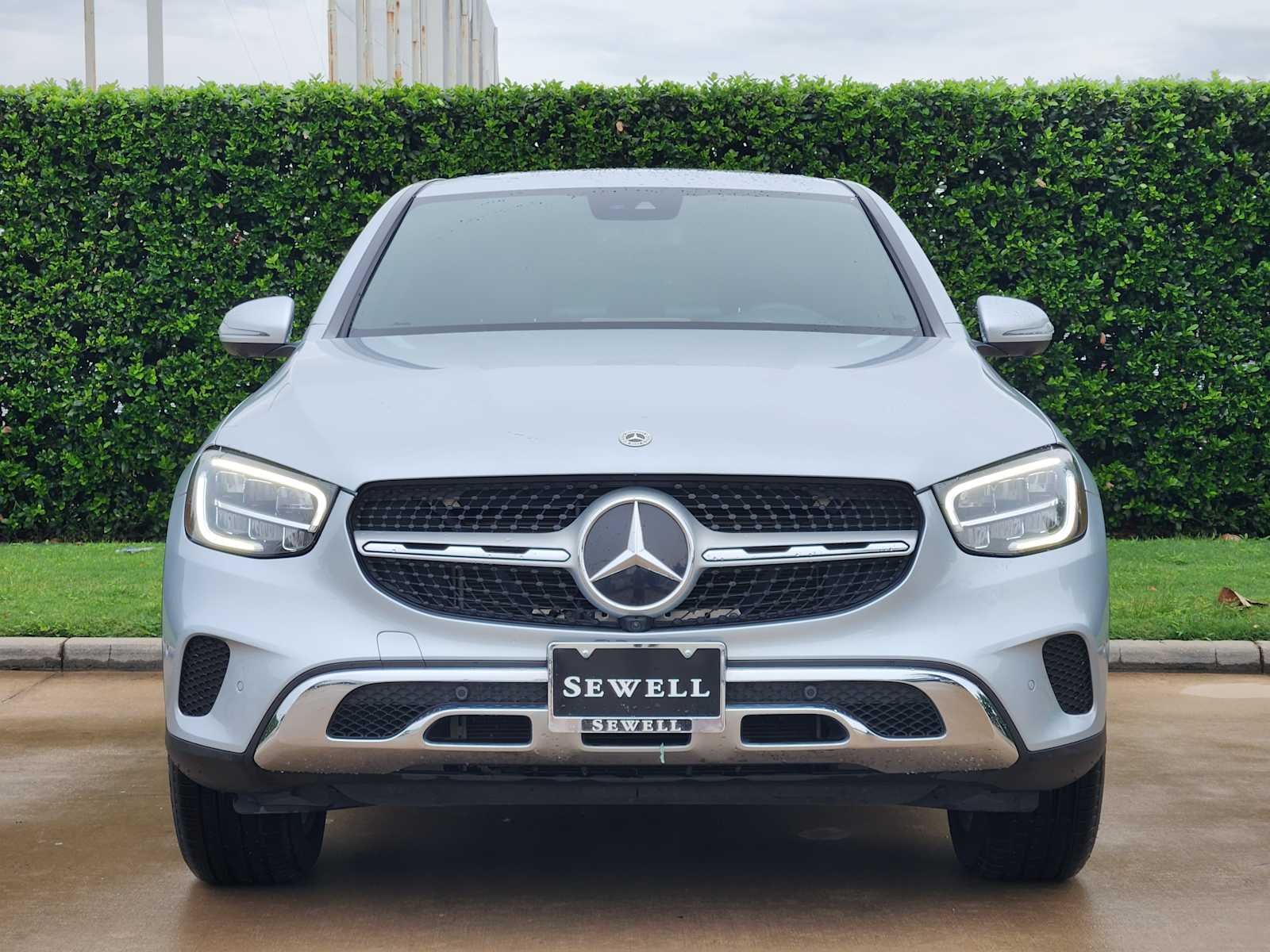 Certified Used 2021 Cirrus Silver Metallic Mercedes-Benz GLC 300 image 2