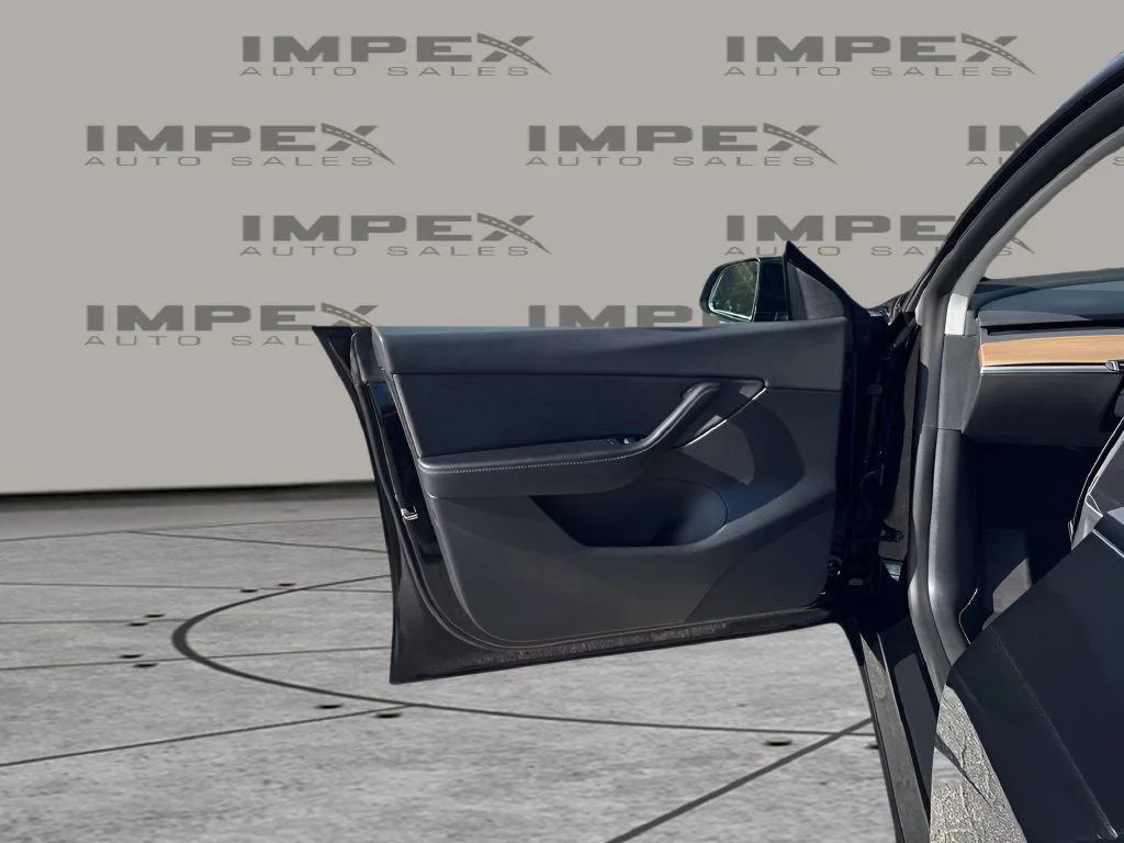 Used 2021 Black Tesla Long Range image 26