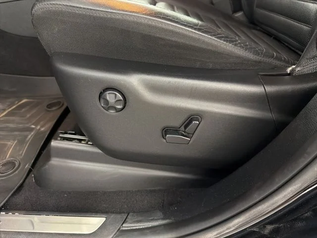 Certified Used 2020 Black Jeep Limited X image 16