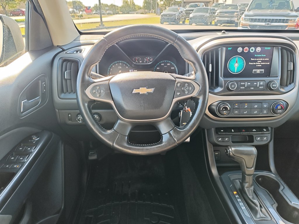 Used 2016 Silver Chevrolet Z71 image 16