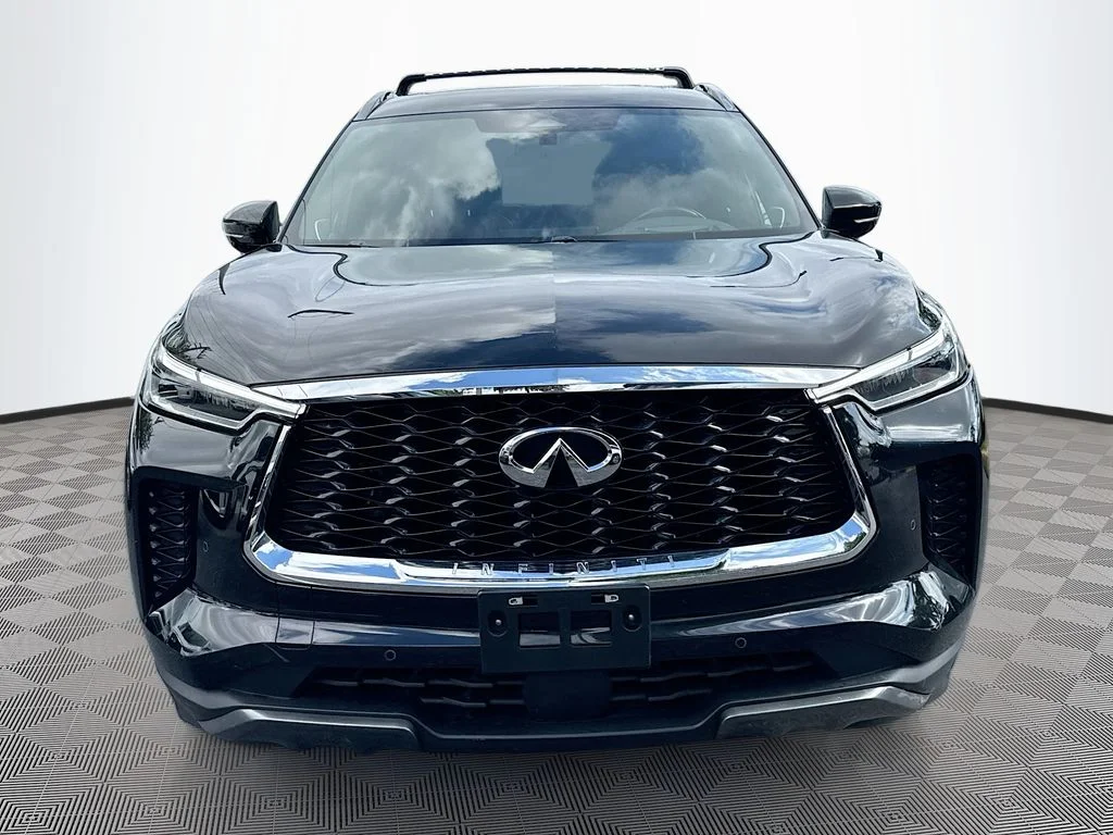 Certified Used 2023 Black INFINITI Autograph image 2