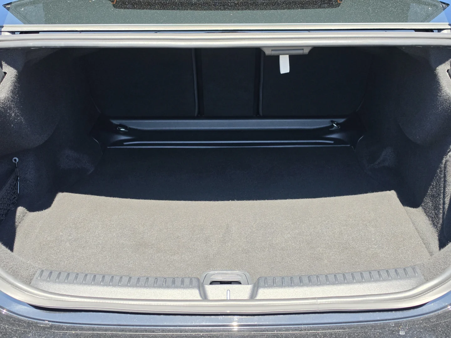 Used 2025 Obsidian Black Metallic Mercedes-Benz E 350 image 13