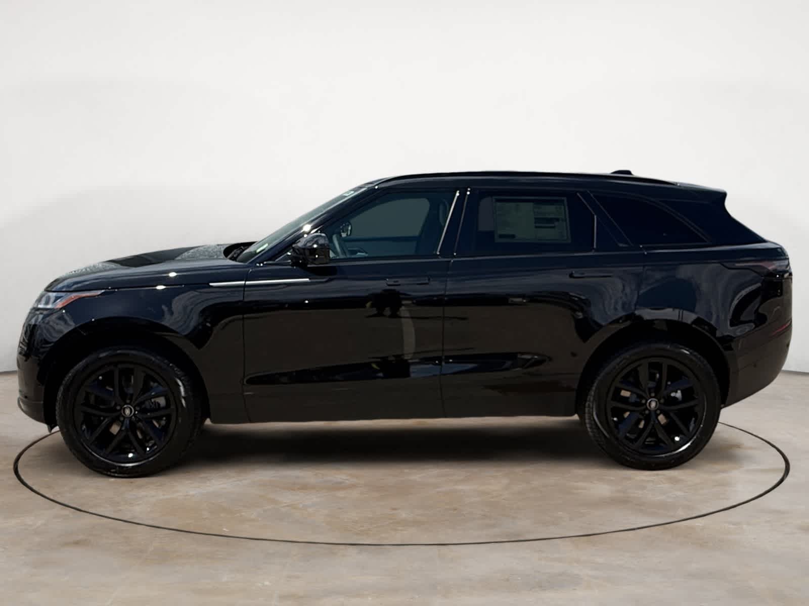 New 2026 Santorini Black Land Rover S image 2