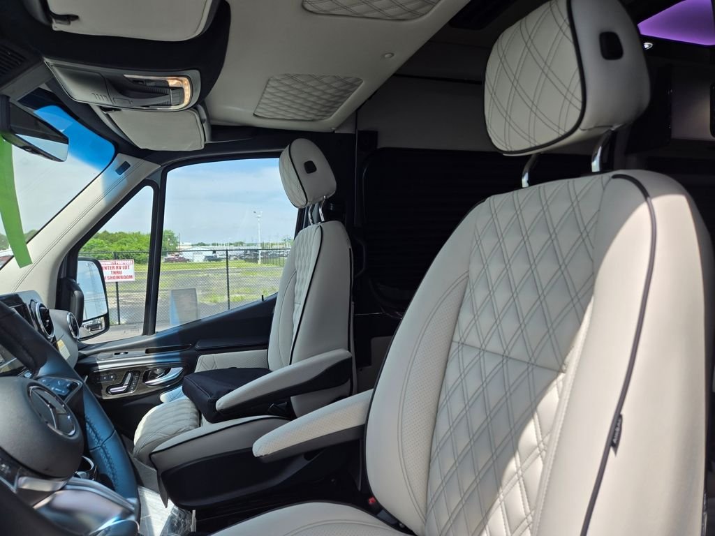 2025 Mercedes-Benz Sprinter Cargo Van Base - Photo 17