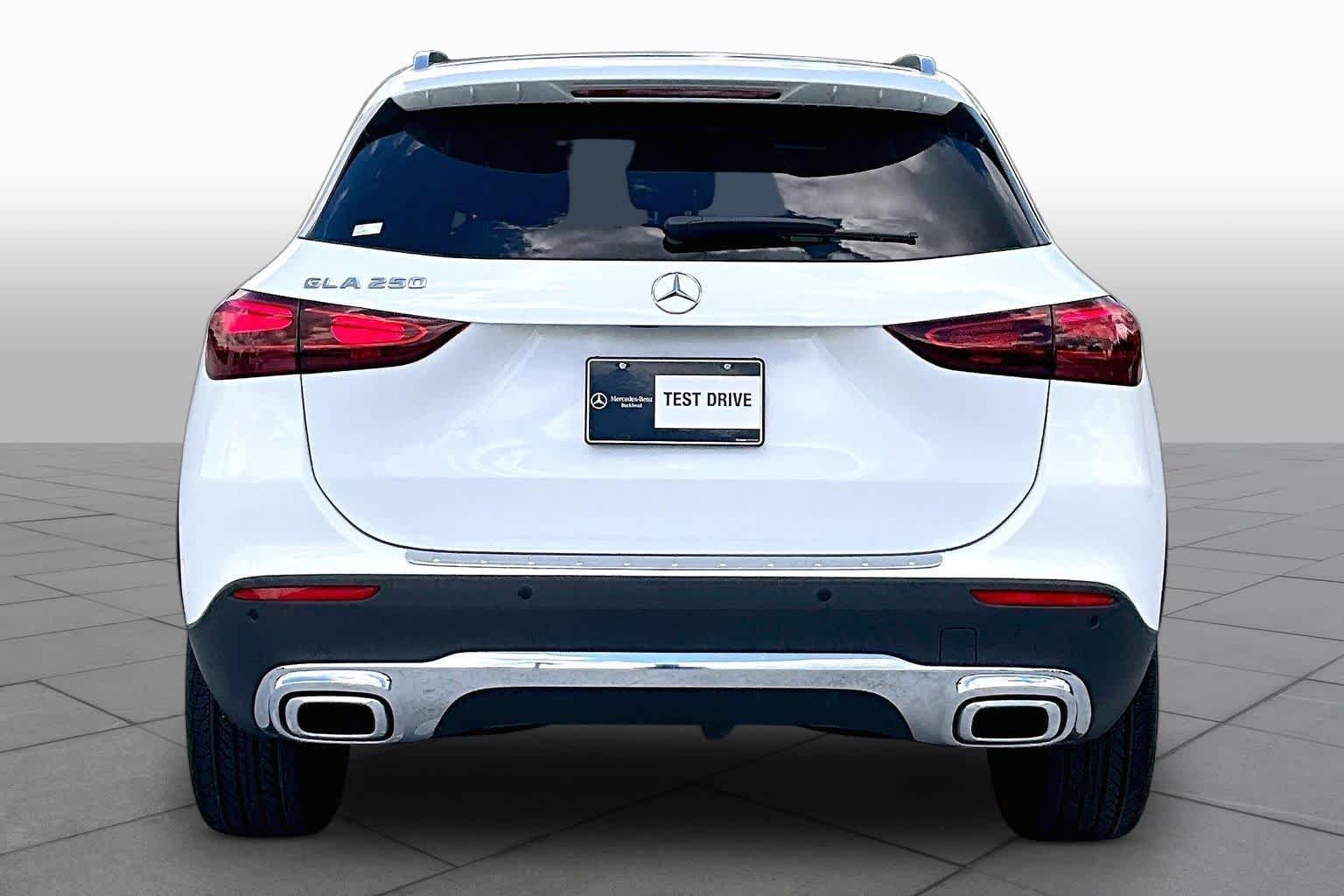 Used 2026 Polar White Mercedes-Benz GLA 250 image 5