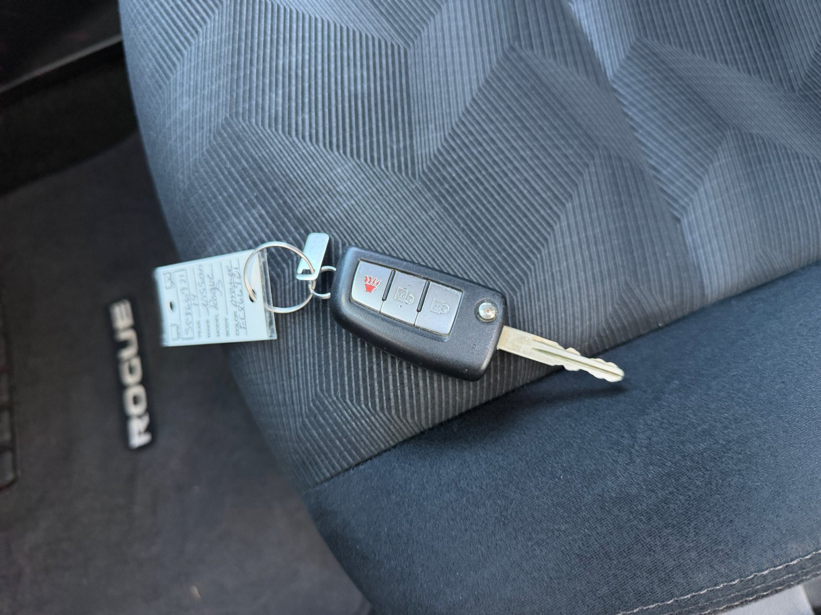 Used 2014 Saharan Sun Nissan S image 37
