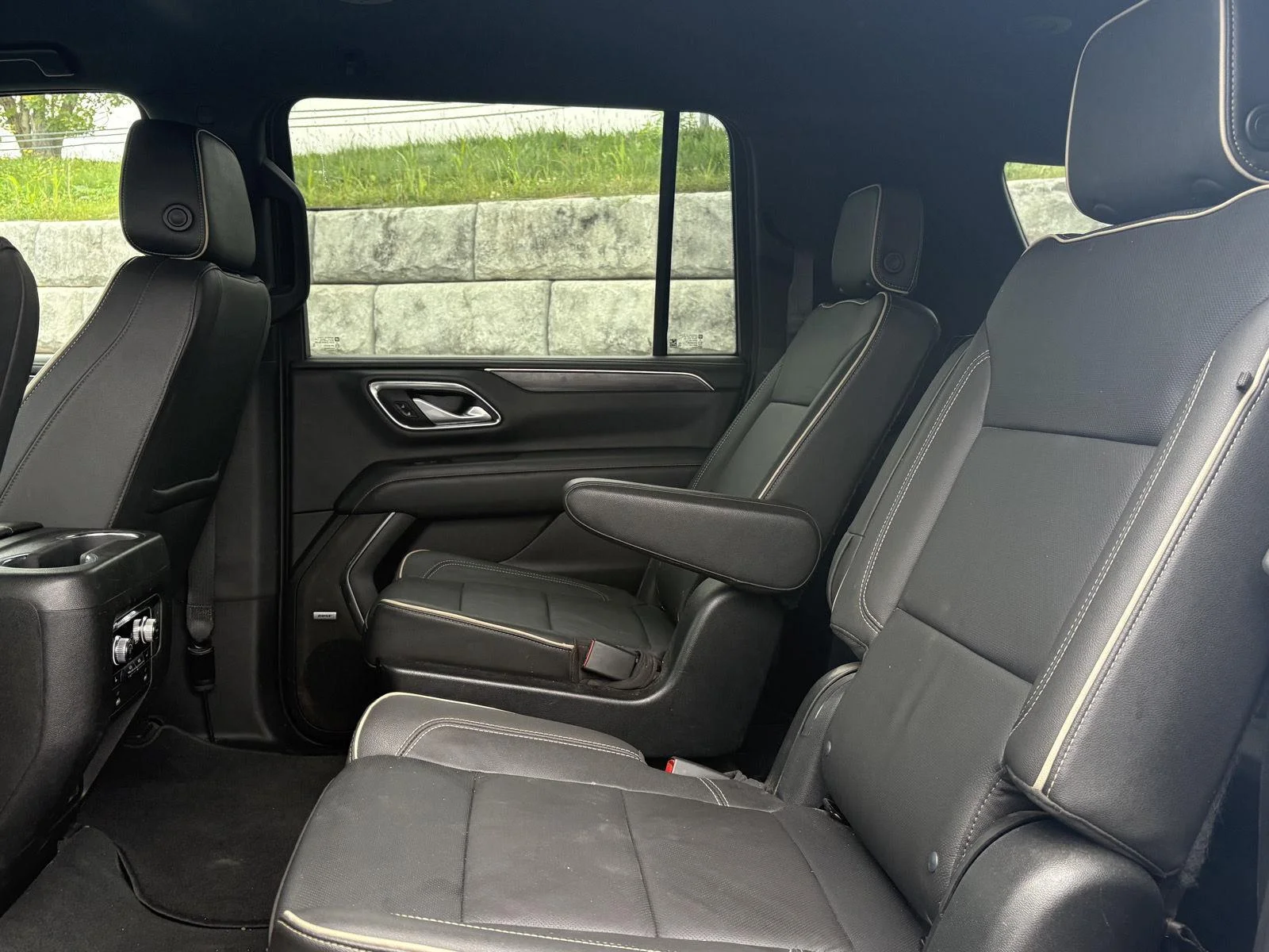 Used 2022 Summit White GMC SLT image 15