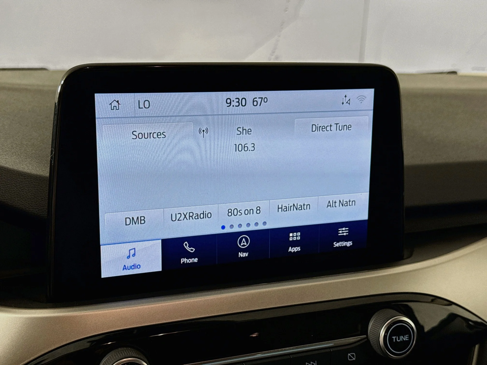 Used 2020 Oxford White Ford SE image 19