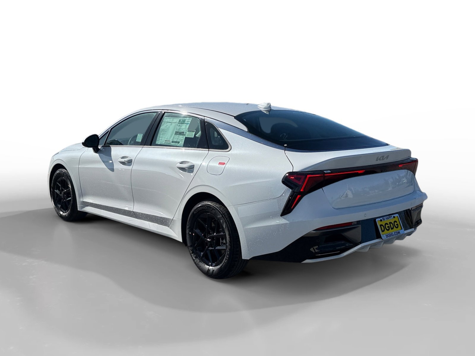 New 2026 Snow White Pearl Kia LXS image 3