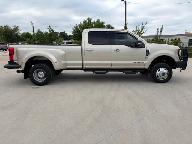 Used 2017 Tan Ford Lariat image 6